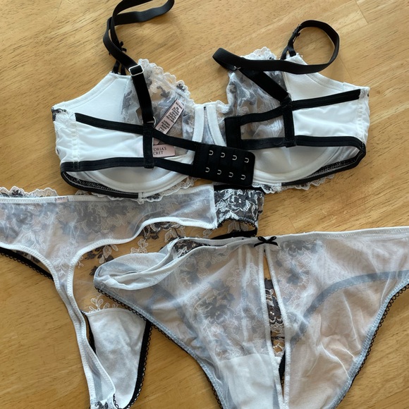 Dream angels push up without padding  Black and White Lace set - Picture 2 of 3